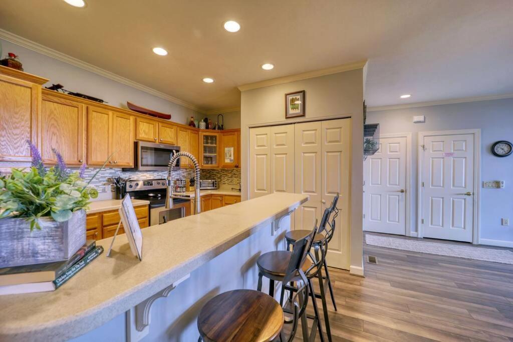Bucket List Views Sugar Mountain Private Condo - 2Bed, 2Bath, Sleeps 6, Panoramic Views Of Mountains From Large Deck, Short Drive To Shopping, Restaurants, Cafes & Banner Elk Town Exteriér fotografie