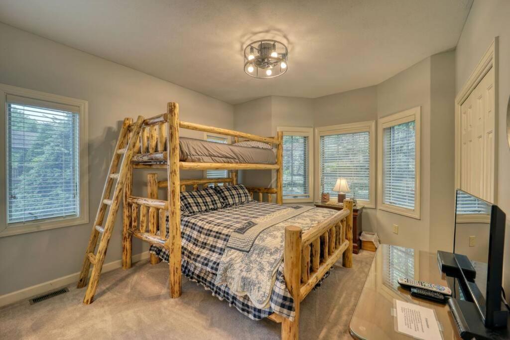 Bucket List Views Sugar Mountain Private Condo - 2Bed, 2Bath, Sleeps 6, Panoramic Views Of Mountains From Large Deck, Short Drive To Shopping, Restaurants, Cafes & Banner Elk Town Exteriér fotografie